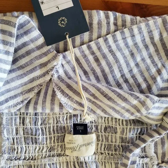 Universal Thread - Women's Slim Fit Linen Crop Top Linen Tank Top - Size L Blue - Picture 4 of 9